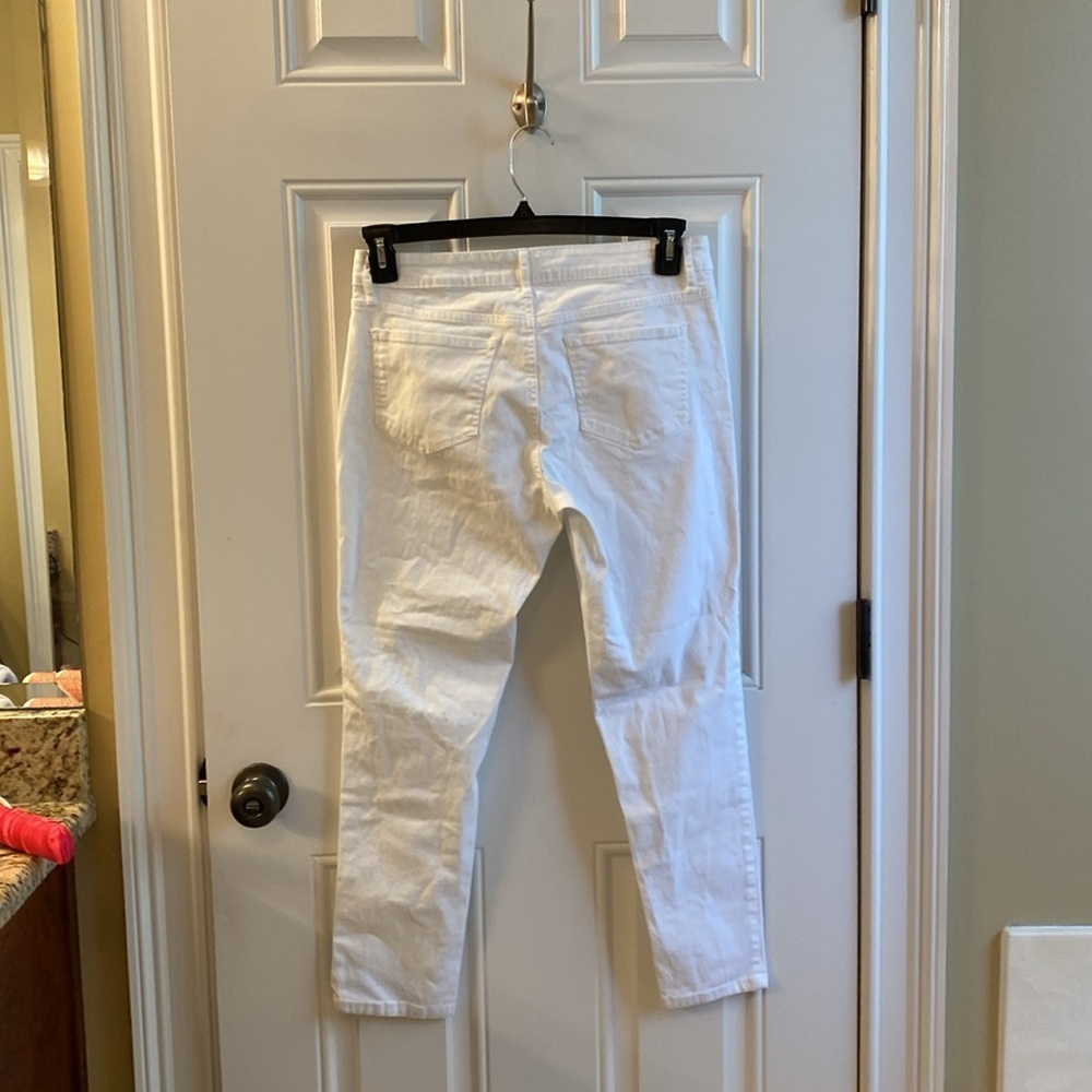 Crown and Ivy White jeans - Picture 7 of 8
